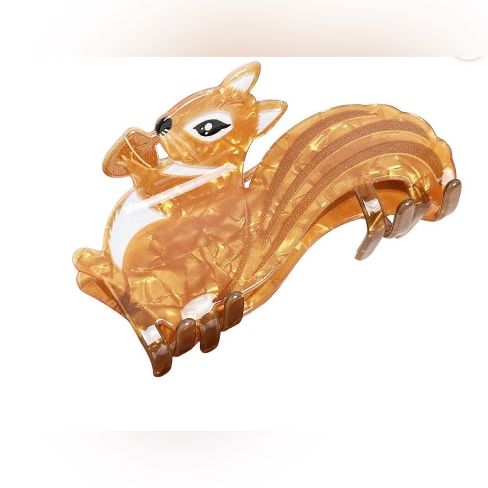 Squirrel Hair Clip — NEW